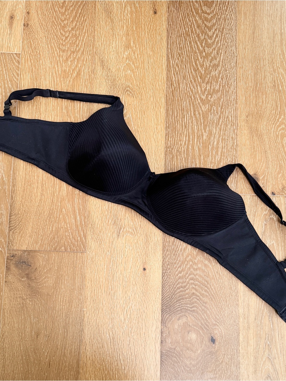 Vanity Fair Radiant Comfort Black Full Coverage Bra 40DD - Picture 7 of 7